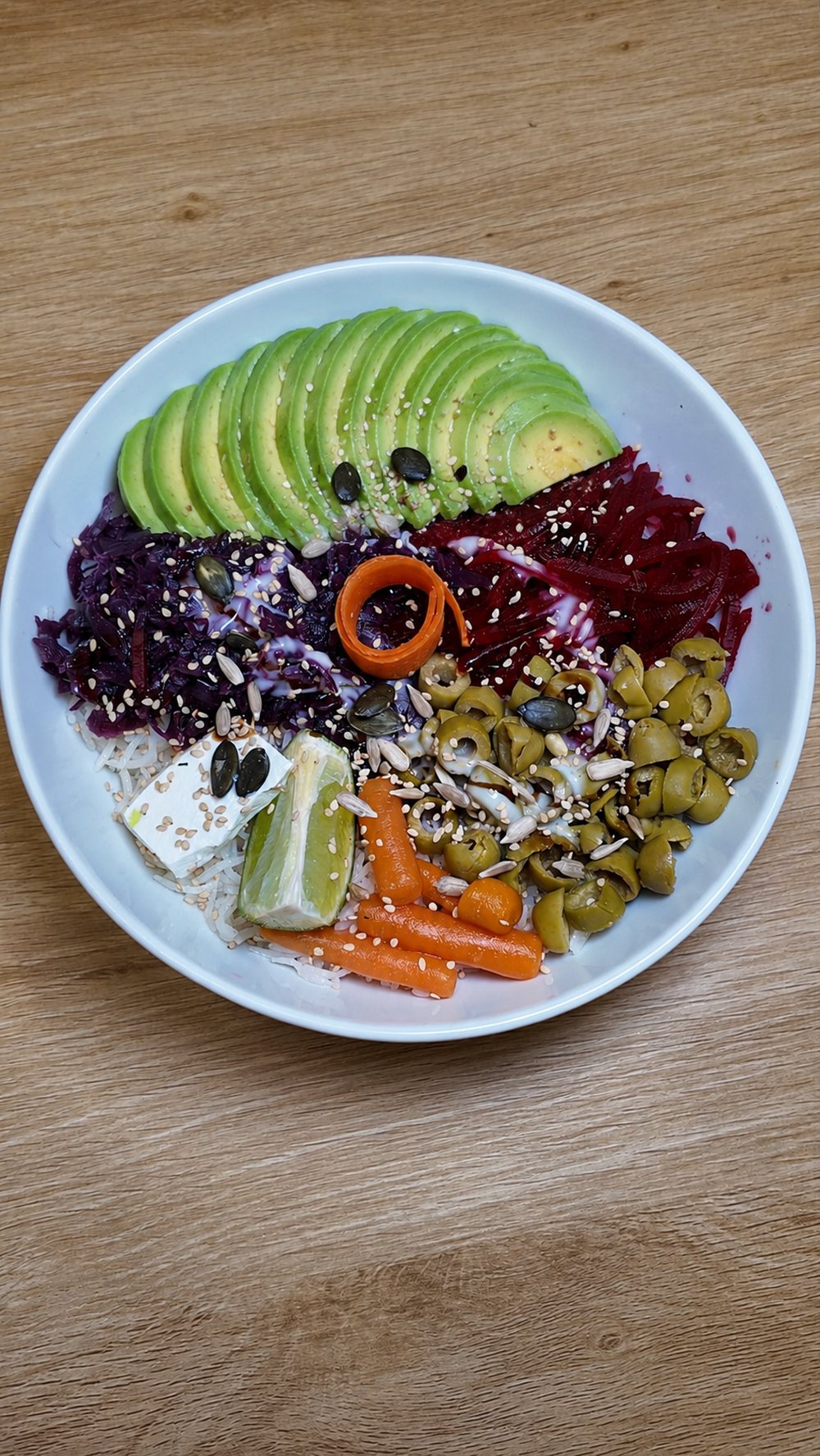 Bowl mit Avocado