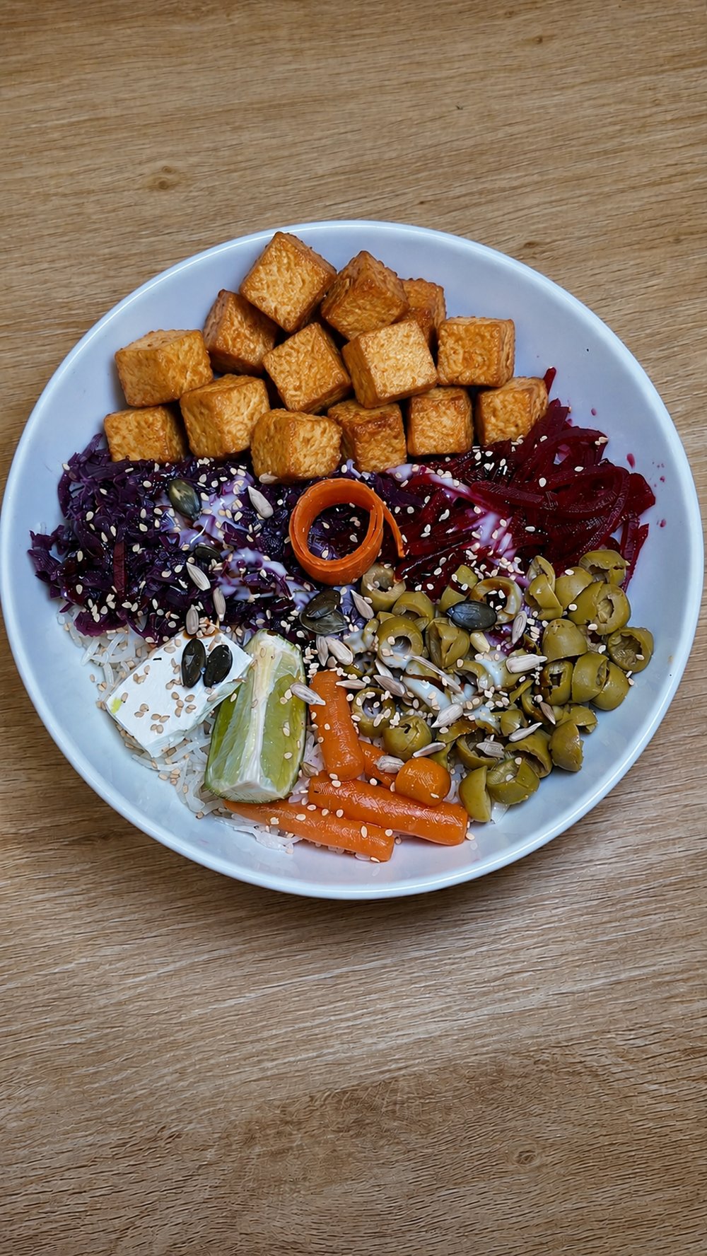 Bowl mit Tofu